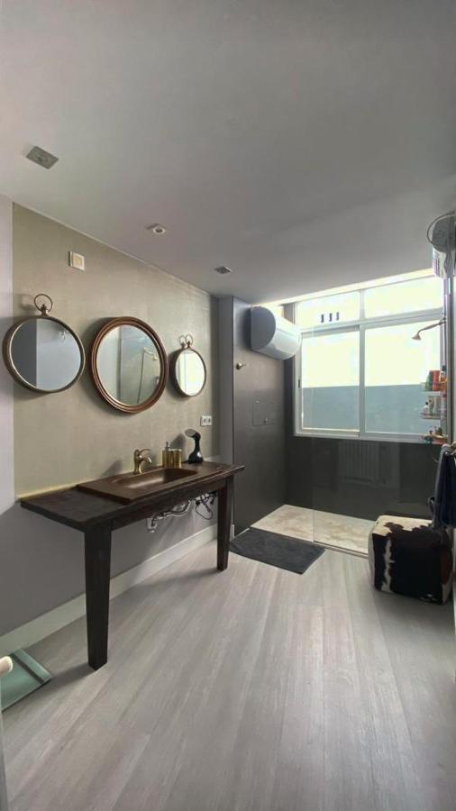 Penthouse Luxury Apartment *
